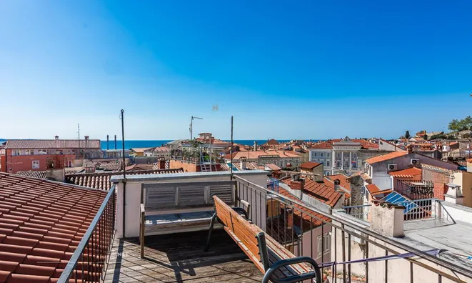 Недвижимость Четырёхкомнатная квартира в Пиране: 23