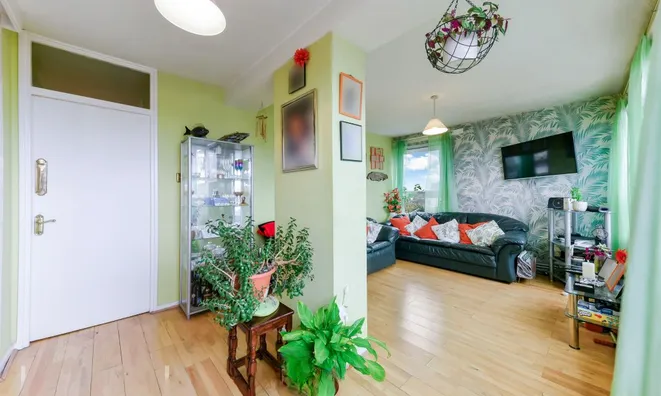 Недвижимость Battersea Church Road: 10