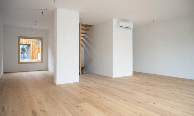 Недвижимость Дом с террасой Резиденция Озеро: 1