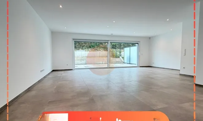 Недвижимость House 4 bedrooms for sale in Oetrange: 1