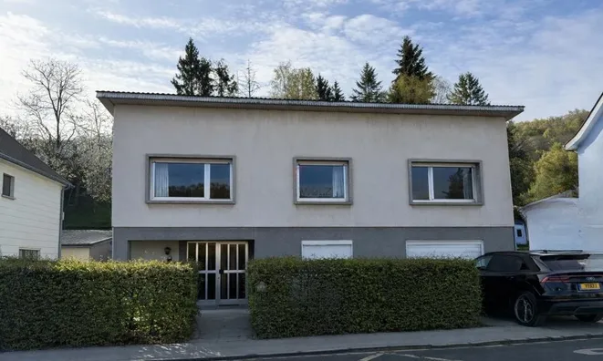 Недвижимость House 4 bedrooms for sale in Wiltz: 1