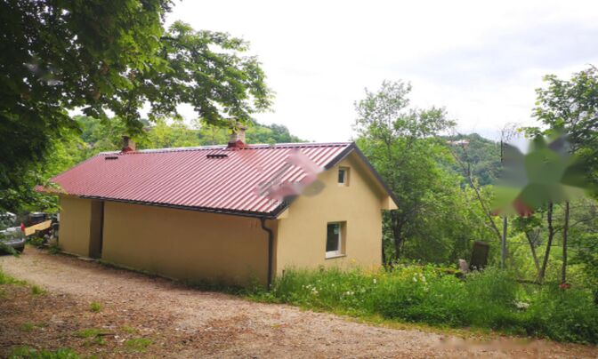 Дом, Маколе, Старый Град