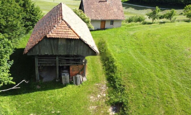 Дом, Планински Врх, Шентюр