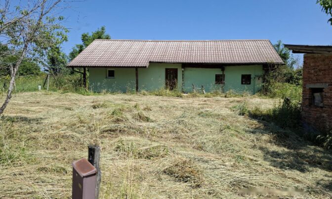 Дом в Винтаровцах