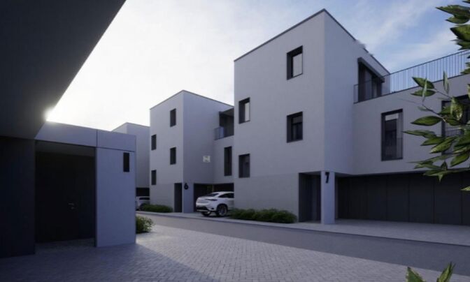 Дом с террасой Новый Любляна Шишка