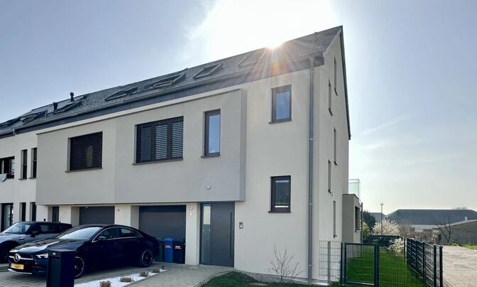 Semi-detached house 4 bedrooms for sale in Elvange (Schengen)