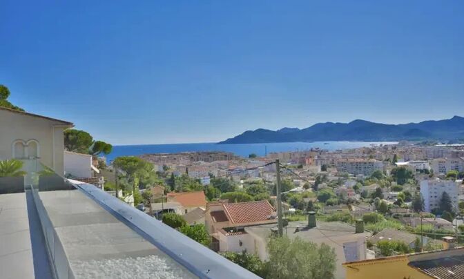 Villa Croix des Gardes