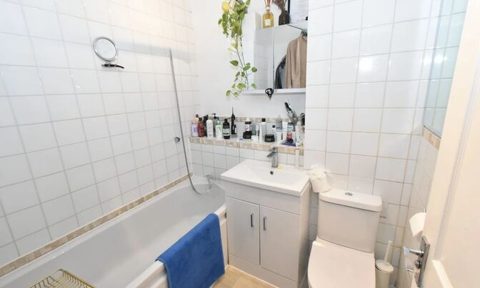 Debham Court, Pinemartin Close