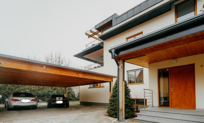 Semi-detached house New L. Bezhigrad.
