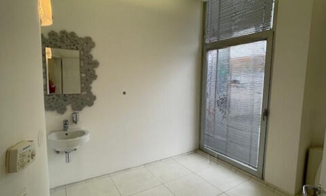 Commercial premises Center