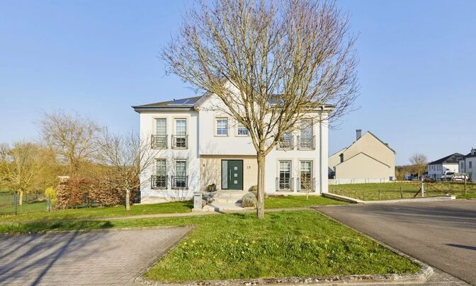 House 4 bedrooms for sale in Christnach