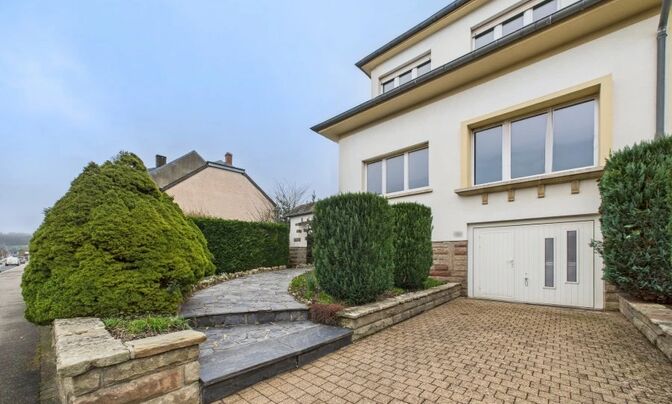 Semi-detached house 4 bedrooms for sale in Helmdange