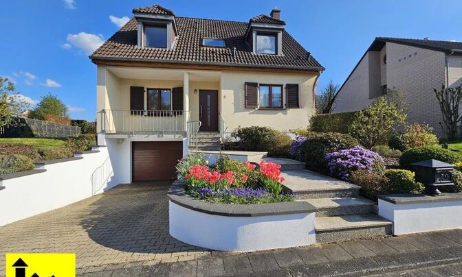 Detached house 5 bedrooms for sale in Bissen