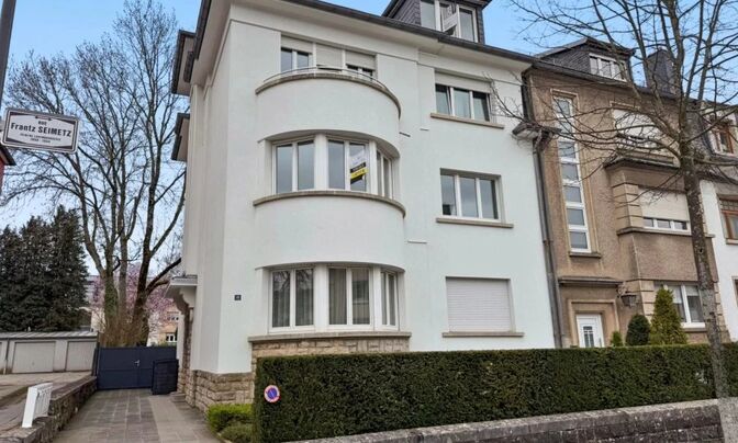 Apartment 2 bedrooms for sale in Luxembourg-Limpertsberg