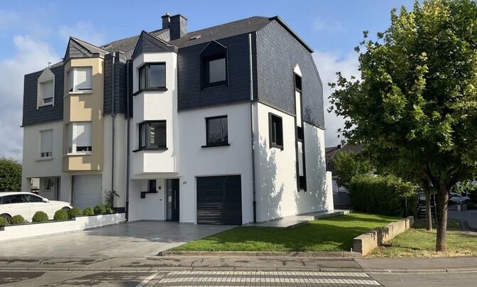 Semi-detached house 5 bedrooms for sale in Differdange
