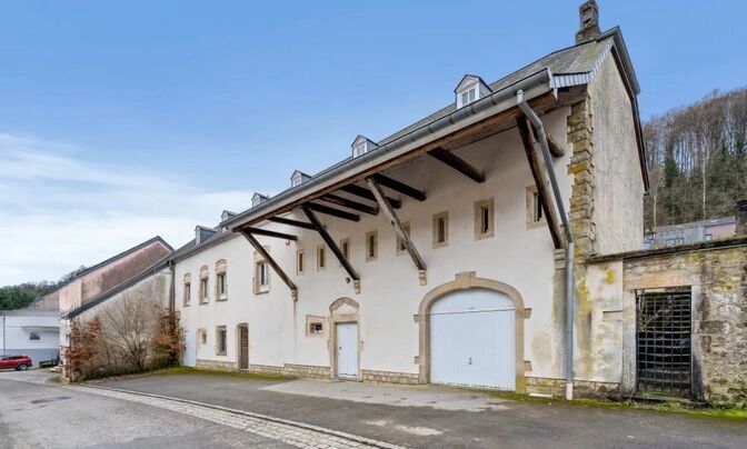 Detached house 4 bedrooms for sale in Septfontaines
