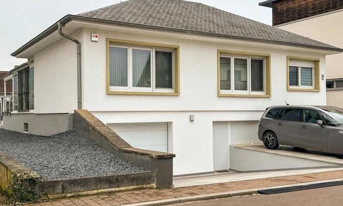 House 4 bedrooms for sale in Diekirch