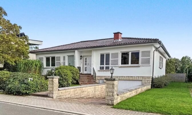 Detached house 3 bedrooms for sale in Nospelt