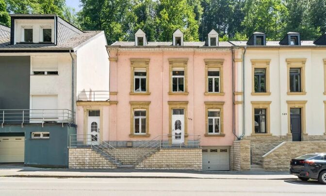 Detached house 4 bedrooms for sale in Luxembourg-Neudorf