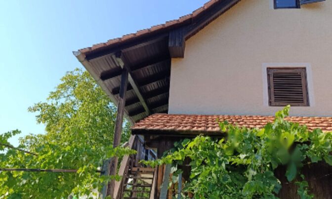 Дом, Новая Гора, 18Б