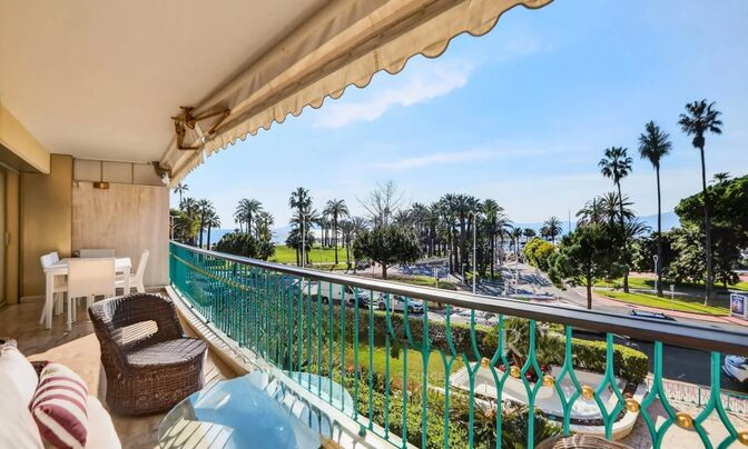Villa Cannes Centreville