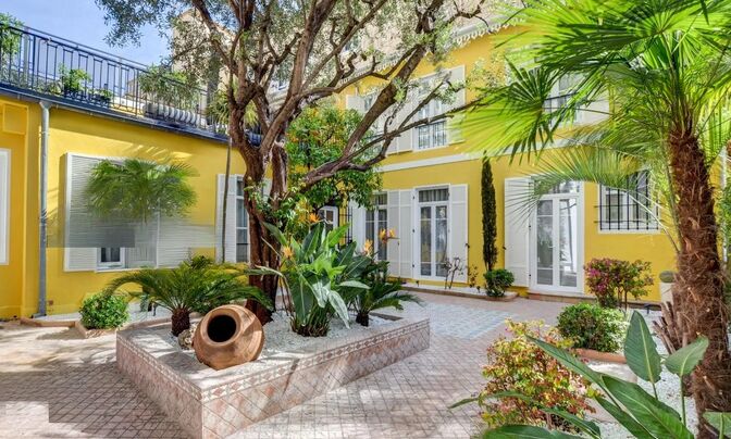 Villa Cannes Centreville