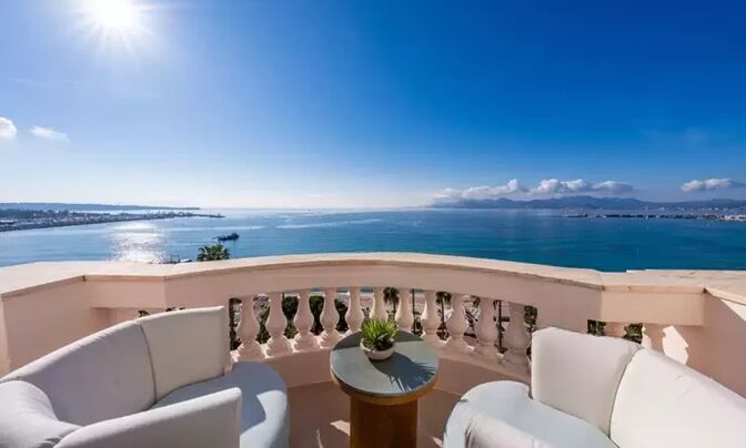 Property Name: Residence Centre-ville