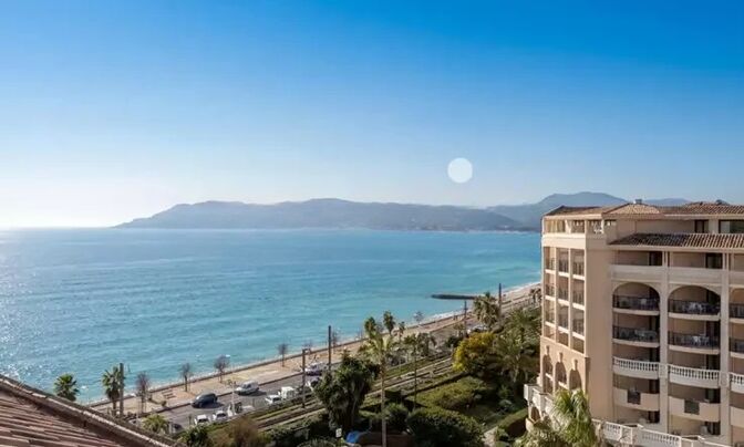 Estate Cannes La Bocca