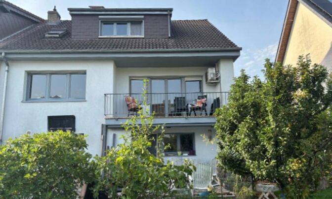 House 3 bedrooms for sale in Bettendorf