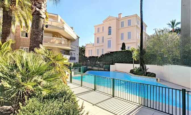Villa République Cannes