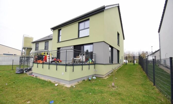 Detached house 4 bedrooms for sale in Ell