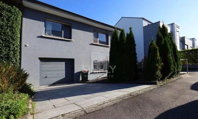 Semi-detached house 4 bedrooms for sale in Itzig