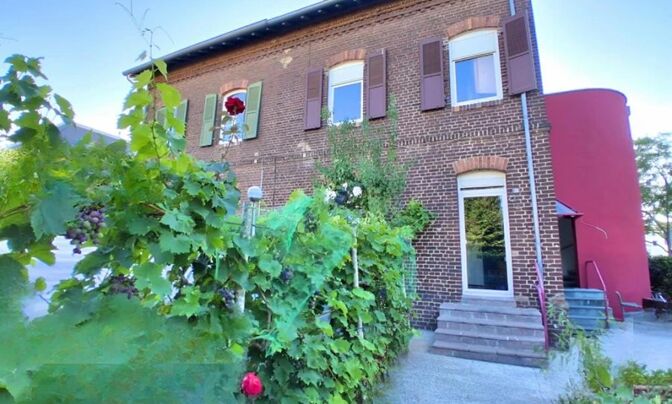 Semi-detached house 6 bedrooms for sale in Dudelange