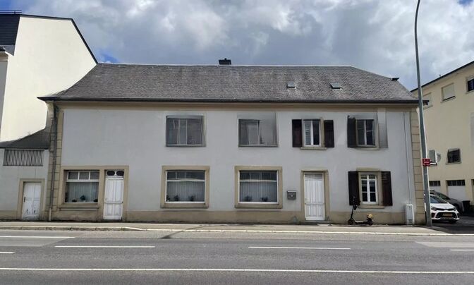 Detached house 4 bedrooms for sale in Heisdorf