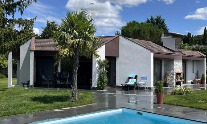 Villa 9 rooms