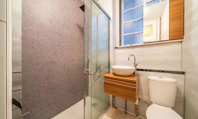 Flat 24 Daver Court, Chelsea Manor Street, Chelsea