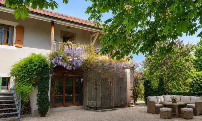Single house 9 rooms