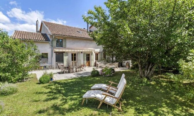 Single house 8 rooms