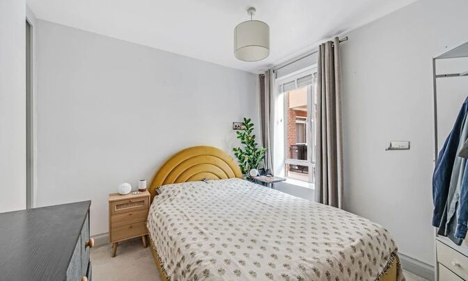 Devonhurst Place, Turnham Green