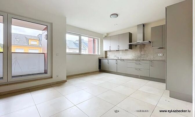 Apartment 3 bedrooms for sale in Bridel