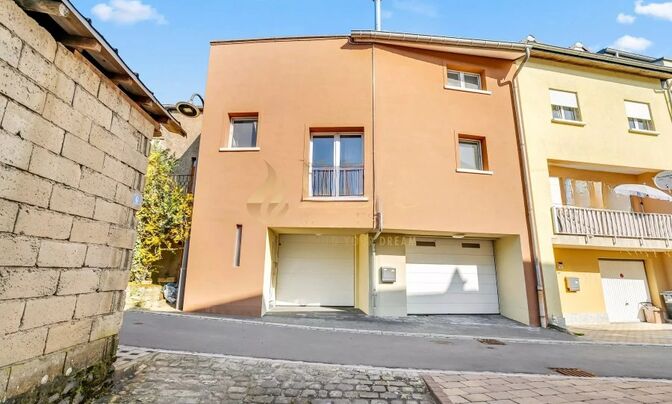 Semi-detached house 4 bedrooms for sale in Stadtbredimus