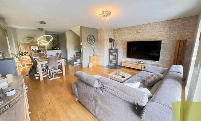 House 5 bedrooms for sale in Tetange