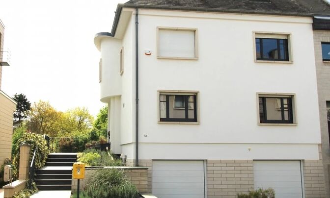 Semi-detached house 6 bedrooms for sale in Luxembourg-Merl