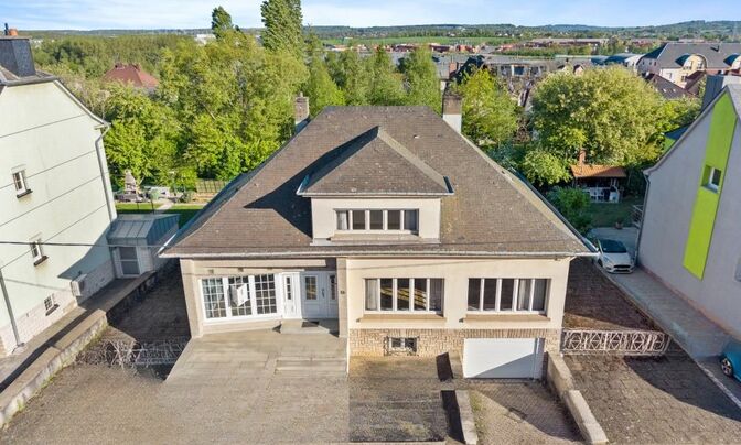 House 5 bedrooms for sale in Rodange