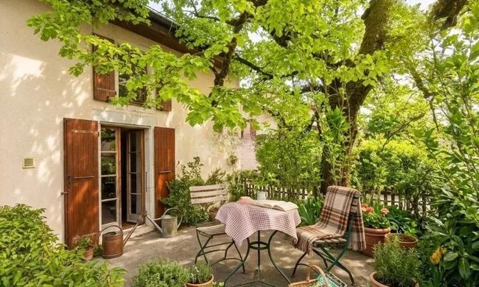 Single house 8 rooms
