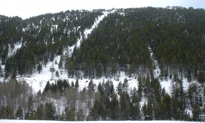 Cozy apartment for sale in Canillo: sun, views, close to slopes