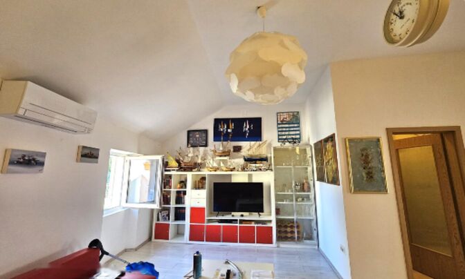 Трёхкомнатная квартира в центре Пирана