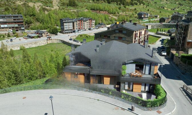 New townhouses in Valle de Incles