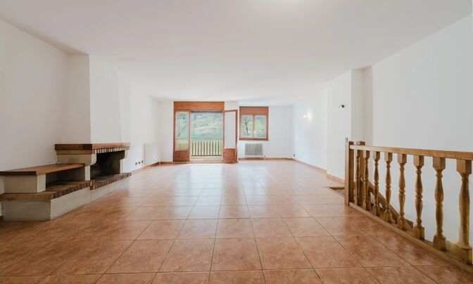 Townhouse for sale in La Cortinada with 2 bedrooms