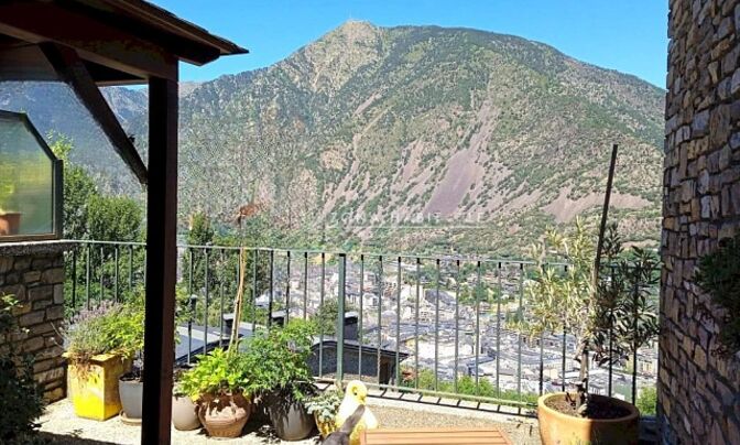 Magnificent house for sale in La Plana